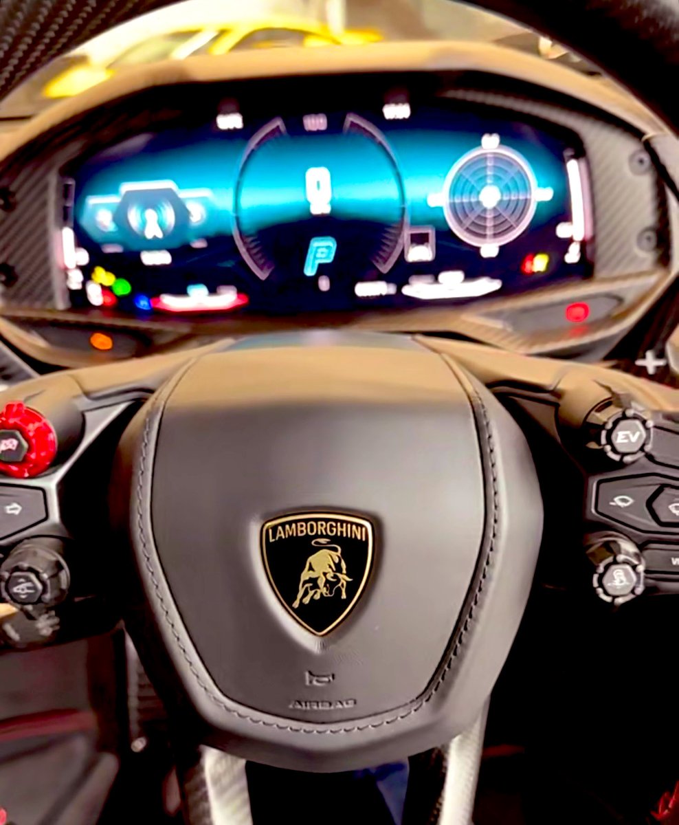 Lifegoeson7303's tweet image. The long weekend just hit the road! 🚗💨 Windows down, music up, and the best kind of chaos with the best kind of people. Let’s chase sunsets, make pit stops, and turn every mile into a memory. 🛣️🎶🥤 #RoadTripVibes #LongWeekendCrew #AdventureModeOn