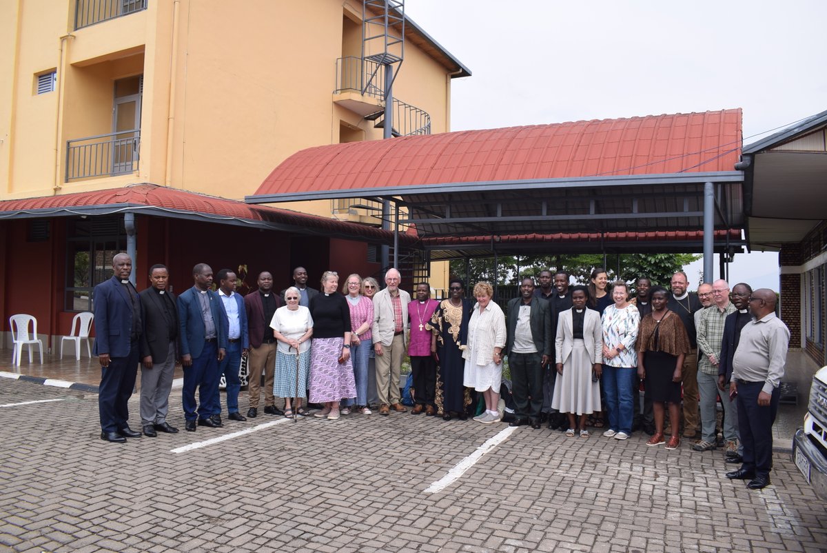 Ku wa 20/08/2025, Mu cyumba k'inama cya Ubumwe Hotel  Kigeme habreye inama yahuje EAR Diyoseze Kigeme n'abafatanyabikorwa bayo, abafatanyabikorwa bashimye ibikorwa bya Diyoseze birimo imishinga itandukanye yo guteza imbere imibereho myiza n'Ivigabumwa mu mbago za D/Kigeme