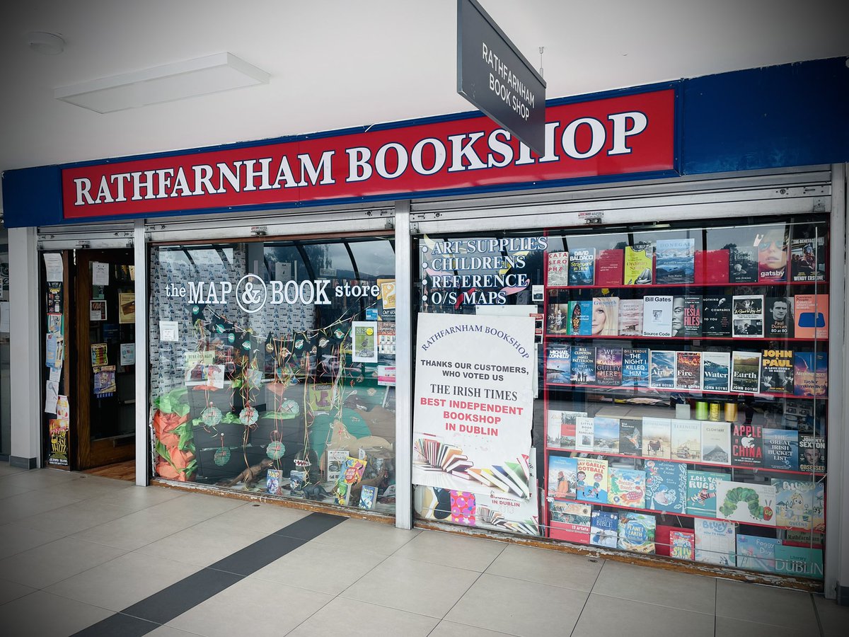 Who knew that my local bookshop would be my hardest ‘sell into’ yet! 😅 But once he held my picturebook, Joe melted. Then he took three… put it in the window beside <a href="/ashwinchacko/">ashwin chacko</a> , and got in a selfie. ❤️
<a href="/rathfarnhambook/">Rathfarnham Bookshop</a>