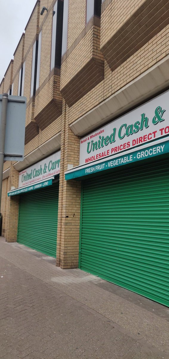 Highly sought after location? All signs of the old Woolwich bike shop opposite Lidl are gone, now going to be a grocers / cash and carry although there are already two across the road and another directly up on the high street 🤔