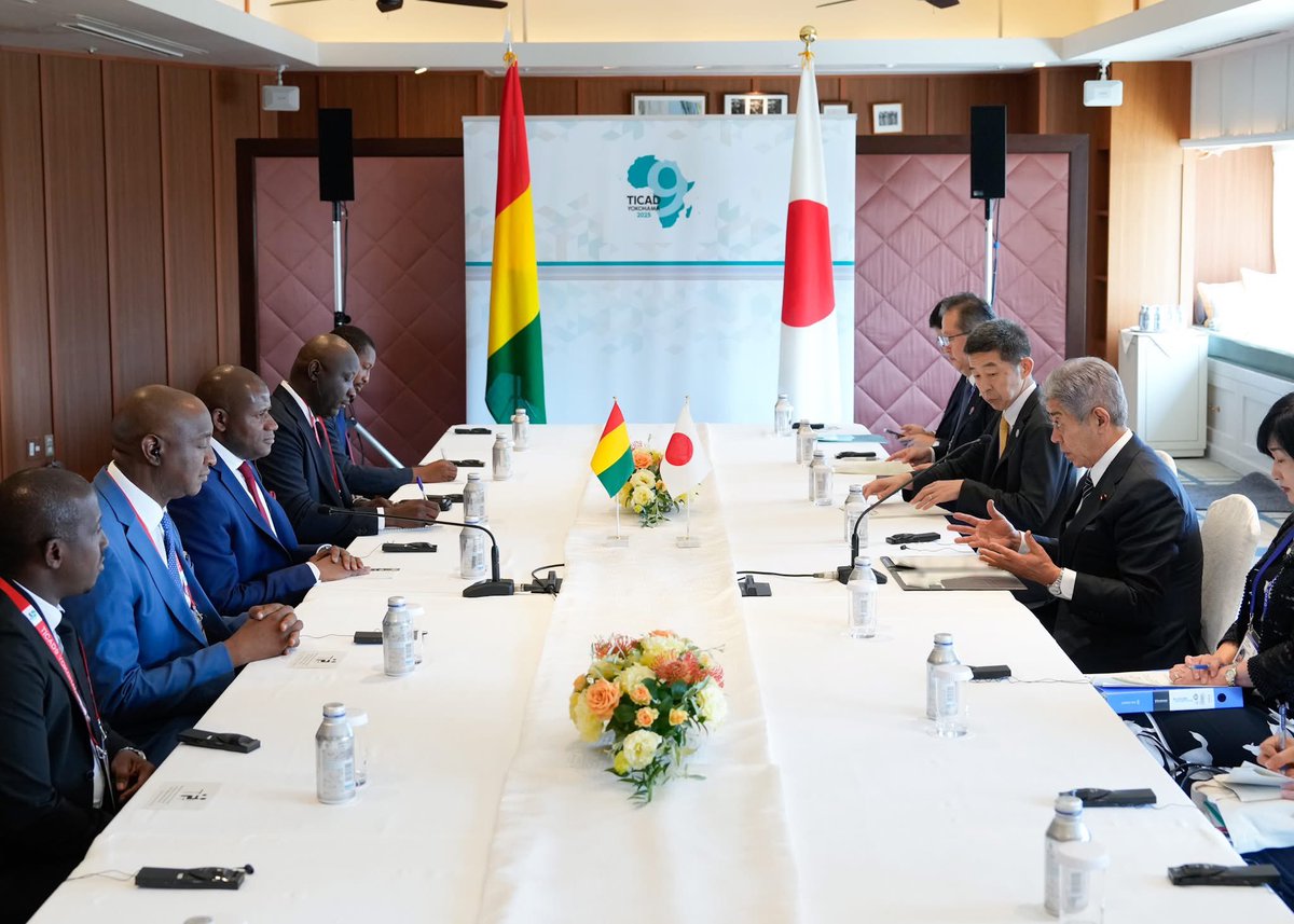 ✨ Repositionnement de la #Guinée : le Ministre Ismaël NABÉ participe à la #TICAD9 au Japon.
Rencontres de haut niveau avec le MAE Takeshi Iwaya, la #JICA &amp; Yokogawa Electric pour renforcer des partenariats stratégiques en Asie.
👉 lnkd.in/e8FpSykB