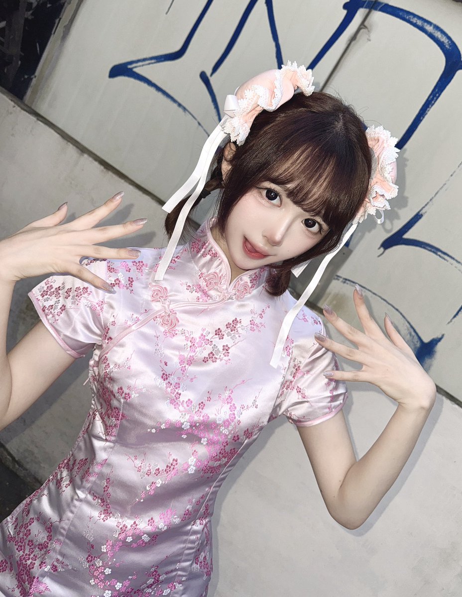 KISEO_AMU's tweet photo. 🧡NEMU LAND - QIPAO -💚

사랑과 재미와 평화가 가득한 공간 네무랜드!!! 아뭉이는 무대 난입도 해보고 … (죄송합미댜!) 치파오도 입고!! 너를 만나고!! 행복했어요
구체적인 활동휴지 공지가 나왔네요, 놀라게 해드려 미안한 마음입미다. 10월까지 아뭉이 곁에 마니마니 있어줘!🧡 https://t.co/htxXtZcEkX
