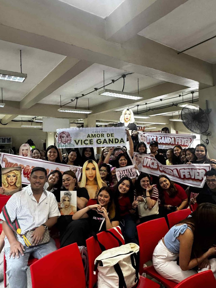 Little Ponies unite for the comeback of <a href="/vicegandako/">jose marie viceral</a> 🥰 Kamiss! Hahaha!