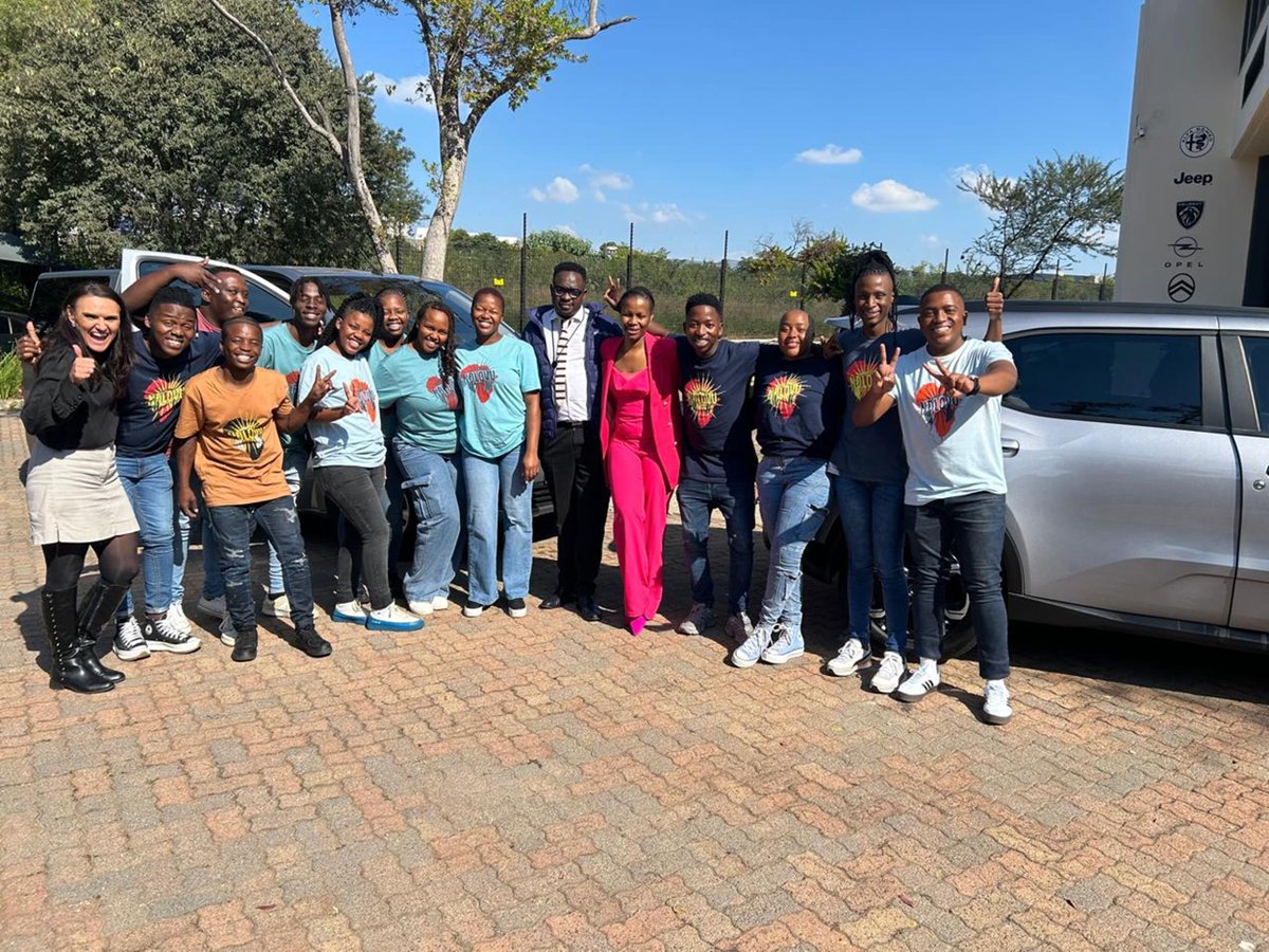 _ArriveAlive's tweet photo. Stellantis Partners with Ndlovu Youth Choir to Celebrate South Africa’s Heritage and Youth Empowerment

https://t.co/epZRDx8JhV

#ArriveAlive @Stellantis @ChoirAfrica @dealerfloor https://t.co/ORlSfB5PDV
