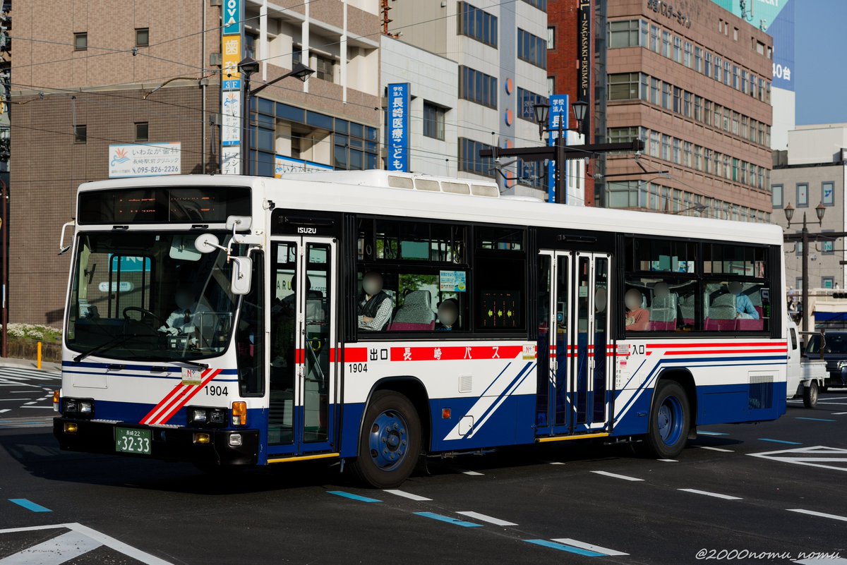 長崎バス 1904
KC-LV280N '99年式
長崎駅前 2023.4.22