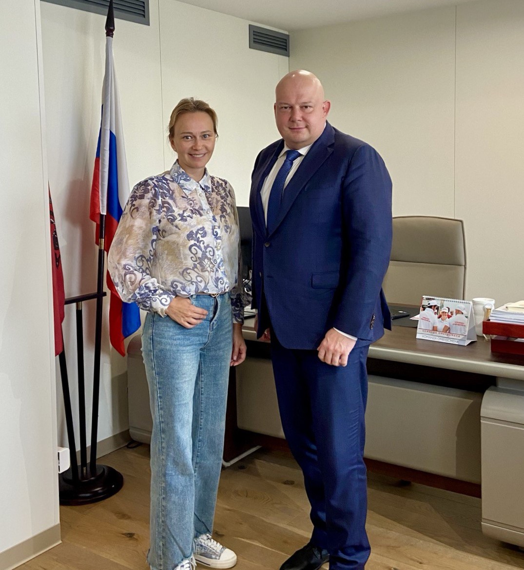 Провёл встречу с Уполномоченной по защите прав предпринимателей Москвы Татьяной Сизовой.

Обсудили, как «подсветить» повестку бизнеса столицы, наметили «дорожную карту» и договорились о взаимодействии в рамках Медиацентра Уполномоченного.