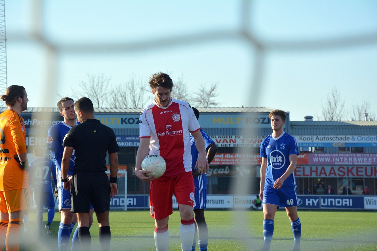 VVIJV's tweet photo. TERUGBLIK #JALIJS | Morgen gaan we op bezoek bij Jong Almere City.
Viermaal speelden we tegen de beloften van Almere City FC. EΓ©n keer werd gelijkgespeeld. De overige duels werden gewonnen.
De laatste ontmoeting was een spektakel.
Zie hier de beelden:
https://t.co/85SpuszfYH https://t.co/w02QbNSXTO