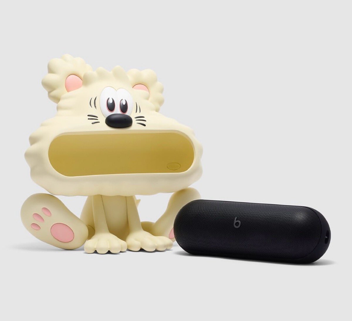小物 VERDY beats VERDY × BEATS -VEAR BEATS PILL HOLDER- | VERDY'S GIFT SHOP