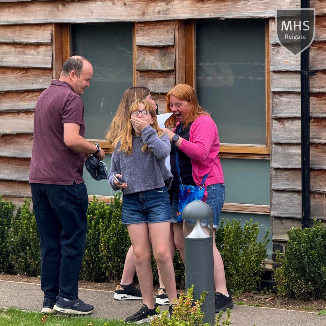 Moon Hall School, Reigate tweet media