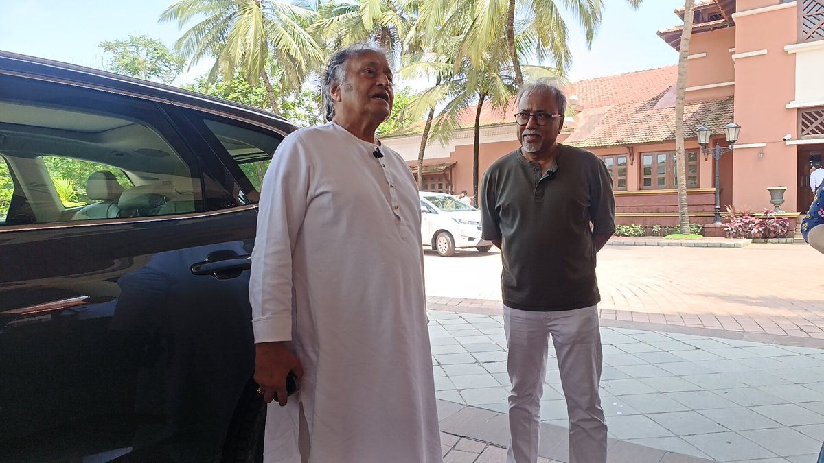 ShowhouseIndia's tweet photo. The maestros have arrived!
Ustad Amjad Ali Khan & family are here to grace Malhar & The Sea with their timeless magic.
#malharandthesea #itcgoa #goa2025 #musication #showhouseoriginal #trending #ustadamjadalikhan https://t.co/48J1LdaLlB