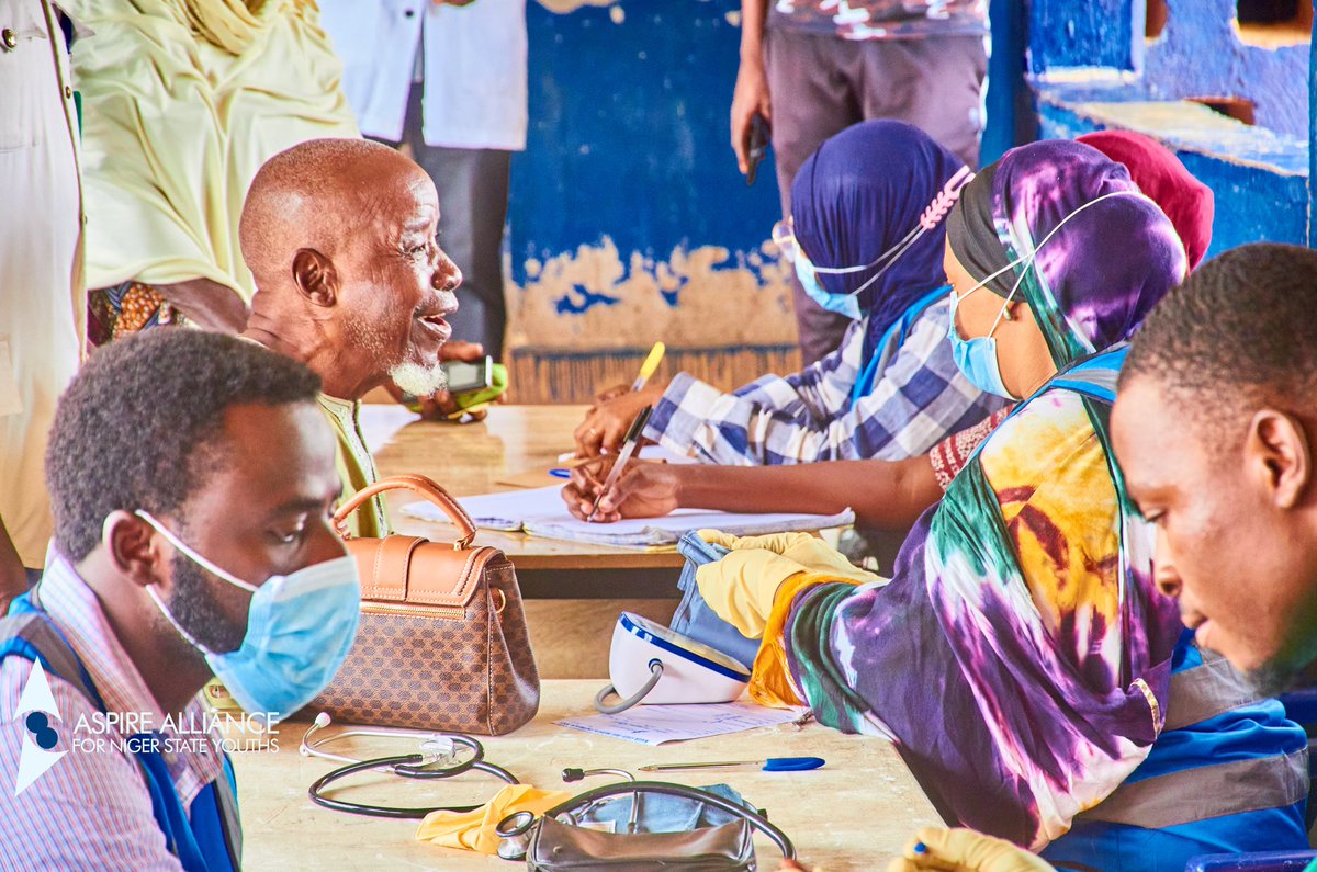 Our free medical outreach activity continue at Gallah in Agwara.

Community members are being screened on blood pressure, hepatitis, malaria and diabetes statuses.

#NigerStateFreeMedicalOutreach2025 #YourHealthOurPriority