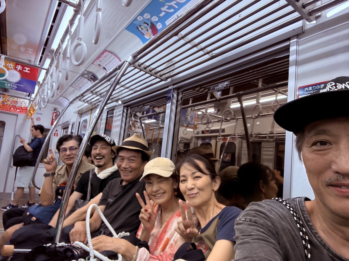 お世話になった稽古場に別れを告げ、沢山呑んだ町中華に別れを告げ、次回より新たな稽古場に入ります。良いお話をたくさん聞けた😊
#中丸新将 さんは逆方向でいつも撮れない…
#リア王2025
#一色采子 #大沢逸美 #大鶴義丹  #三浦浩一 #湯江タケユキ #橋本禎之