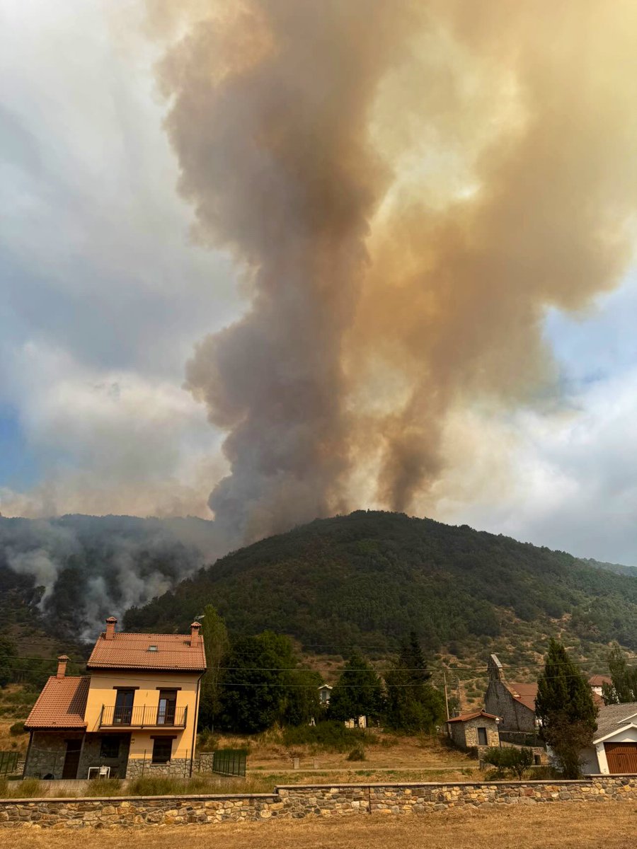 Jueves, 13:00
Boca de Huérgano
#IFBarniedoDeLaReina 
Centramos atenciones y esfuerzos ahora mismo en Boca. 
(📸 Montse Pérez)