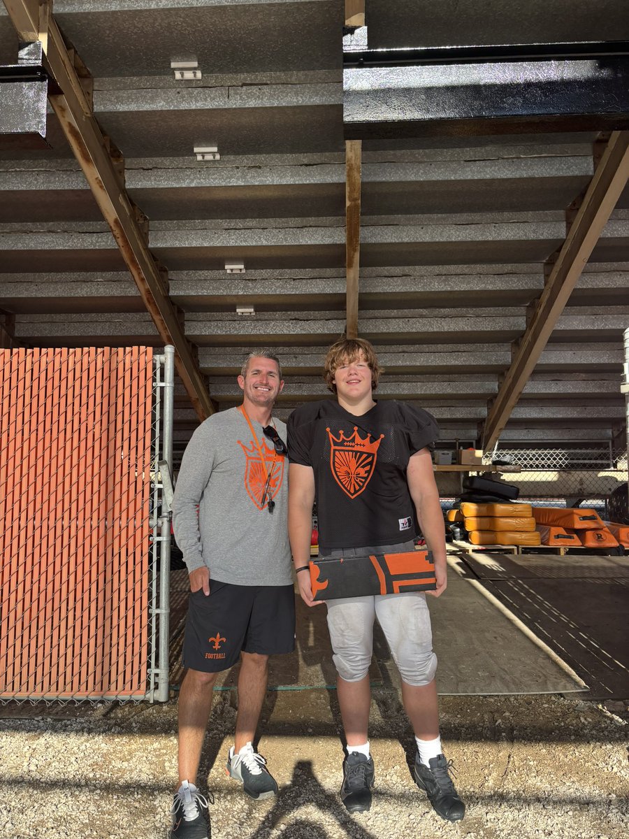 SAINTS: Join me in congratulating Matt Medina for setting the tone with his effort at practice, leading the DL, and getting a shout out in the classroom. Great work Matt!!

#SAINTSPRIDE
#BRICKBYBRICK2025