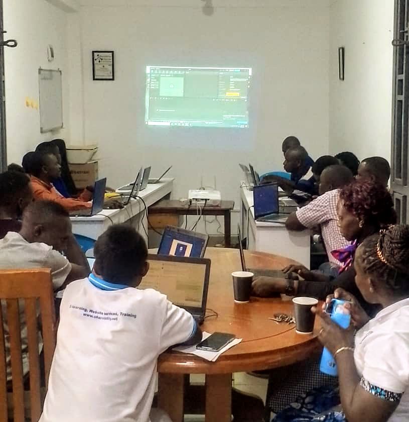 p58199's tweet image. @EduTechTeachers meeting in preparation for online digital pedagogy trainings at office.#UnicefAirtelTech