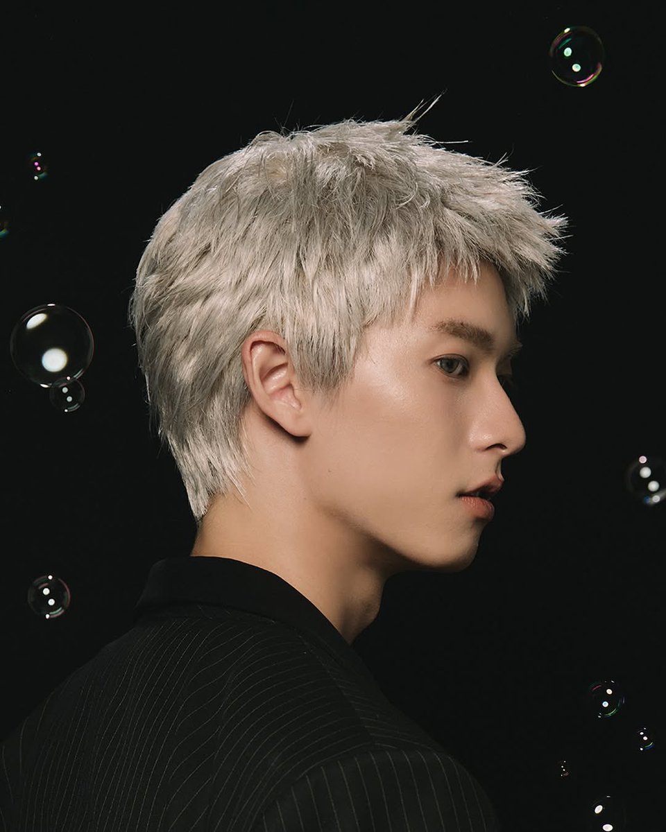 ppurpleur's tweet photo. กรี๊ดดดดดดดดด พูห์กับผมสีนี้ ฝันที่ไม่กล้าฝันมาก หล่อมากเลยอะ เหมือนพระเอกอนิเมะของจริงเลยอะ ฮีเสิร์ฟทุกลุคให้แตกตื่นเว่อ 😭👍🏻🤍

🎱 ˒˒ @ppoohkt #ppoohkt 💭◟✦ https://t.co/zfUfupfFKc