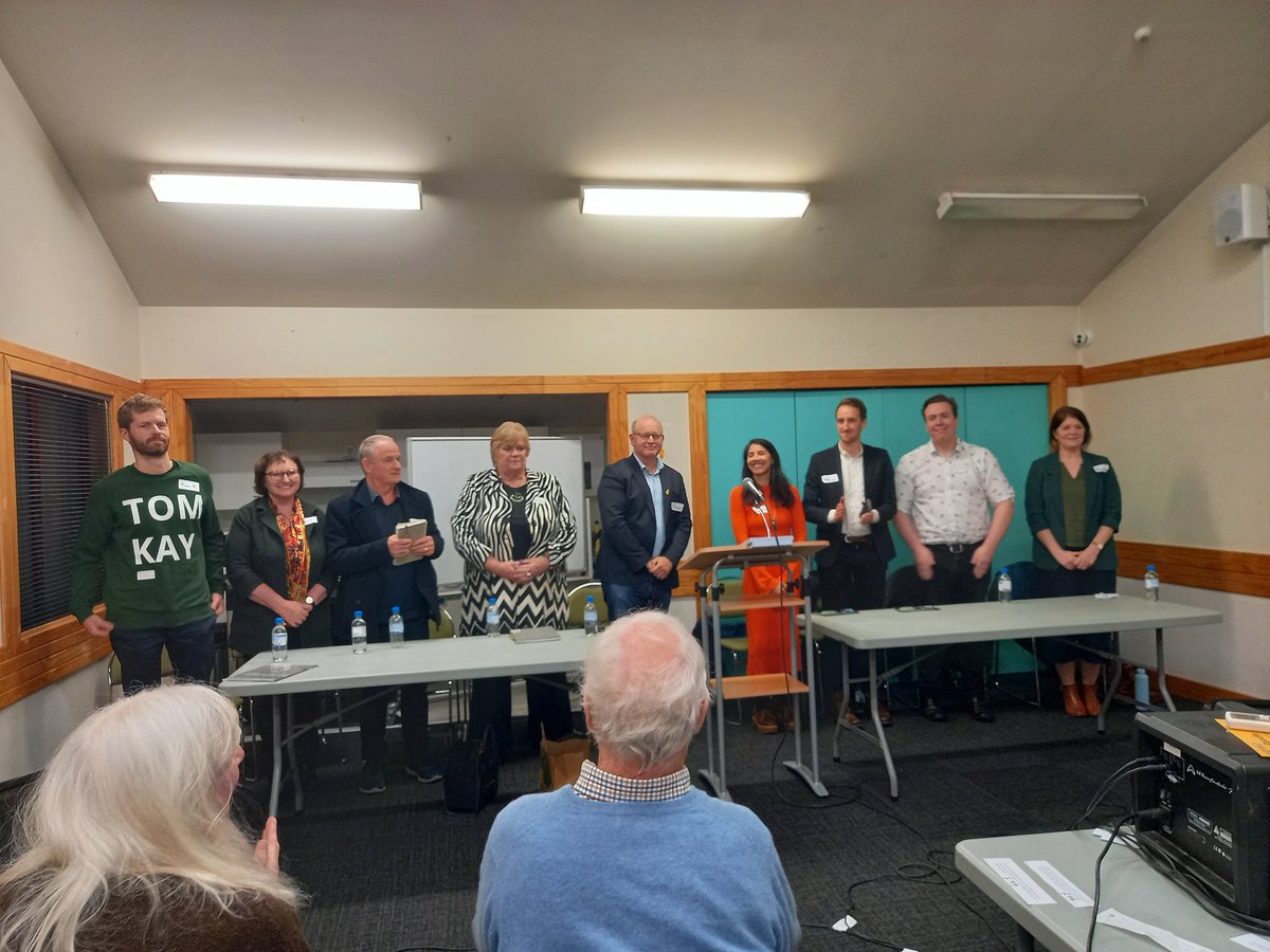 Tonight Johnsonville held the first of several local election candidate meetings. First up is for the Greater Wellington Regional Council including fellow WCC Cr Sarah Free who's jumping over to GW. A good friendly turnout and you can view it on Youtube: youtube.com/live/w5Gu4SXl6…