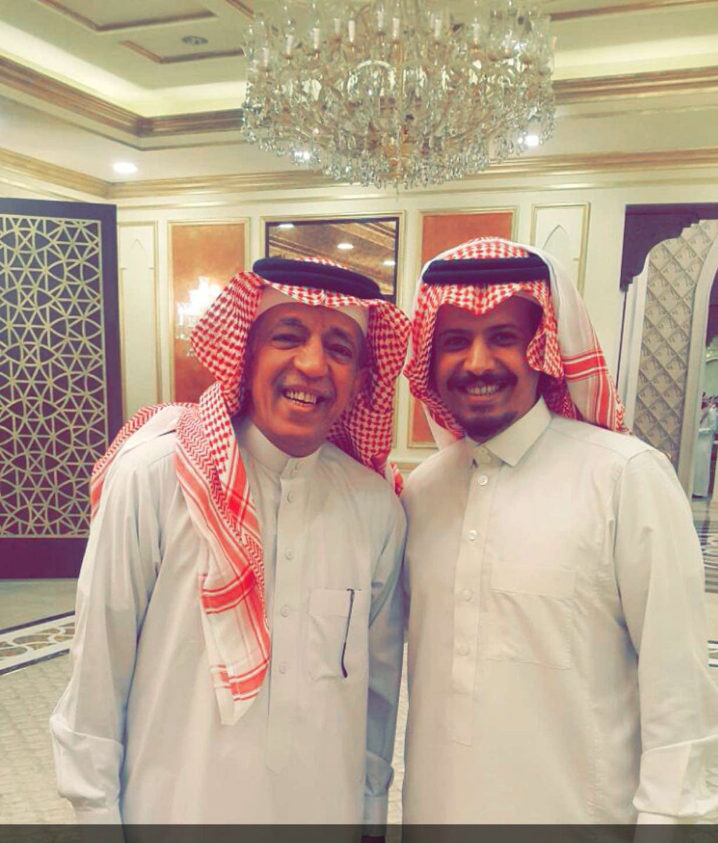 m_nahar828's tweet photo. اللهم افسح لفقيدنا الغالي أحمد مكي في قبره مد بصره، وافرش قبره من فراش الجنة، اللهم ارحمه ولا تطفئ نور قبره
خالص التعازي لذوي المرحوم @Ghofran_makki @YmaniBosyna @RawanMakkii 
ذاك الرجل النبيل الذي تعلمت منه الكثير واعتبرته بمثابة اب و اخ وصديق https://t.co/O4WXAHJYim