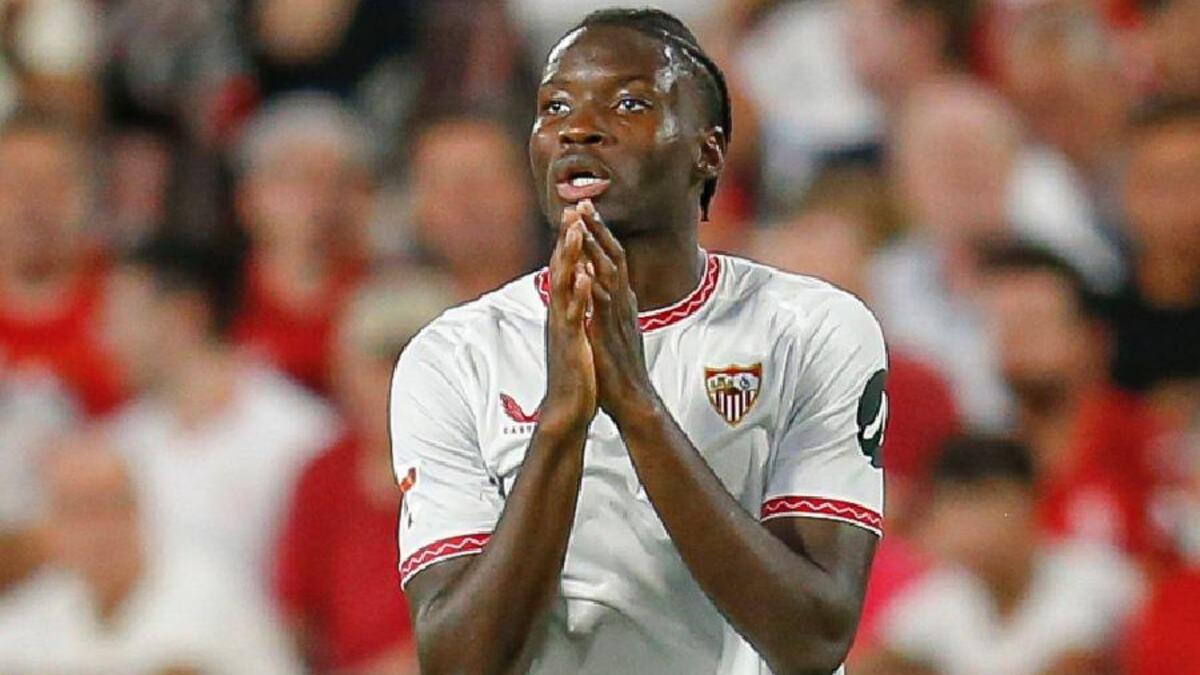 Taim (@taimtoumah) on Twitter photo 💥 | Sevilla star Lucien Agoume is one of the players Manchester United are reportedly eyeing as a cheaper option instead of Carlos Baleba. 💸
The deal’s expected to be around £35M. 💰
🔴 | Source: <a href="/MirrorFootball/">Mirror Football</a> 💥 | Sevilla star Lucien Agoume is one of the players Manchester United are reportedly eyeing as a cheaper option instead of Carlos Baleba. 💸
The deal’s expected to be around £35M. 💰
🔴 | Source: <a href="/MirrorFootball/">Mirror Football</a>