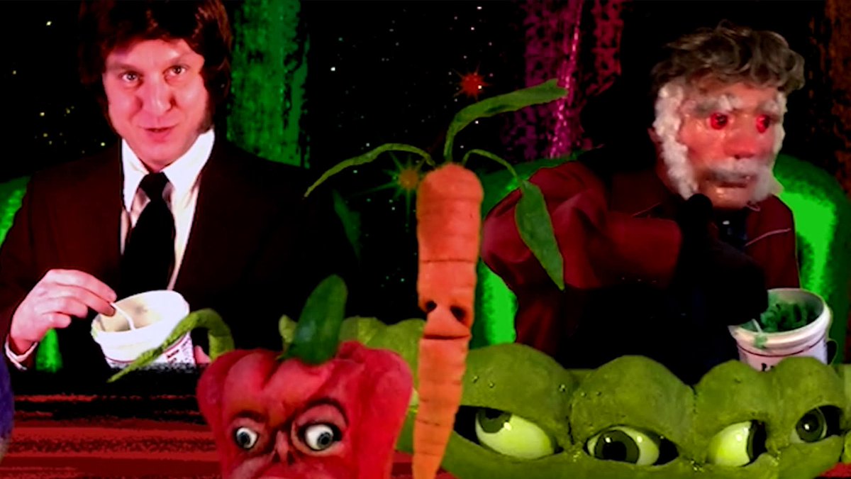 PLMacPumpkin's tweet photo. Make sure you go to bandcamp and get the Fish Drive Edsels USB, why not get the I Left My Heart in Uncanny Valley USB while you're at it. That way you can own all of the videos. 
https://t.co/X6SwYjFTJt https://t.co/Vx9IC9D09Z