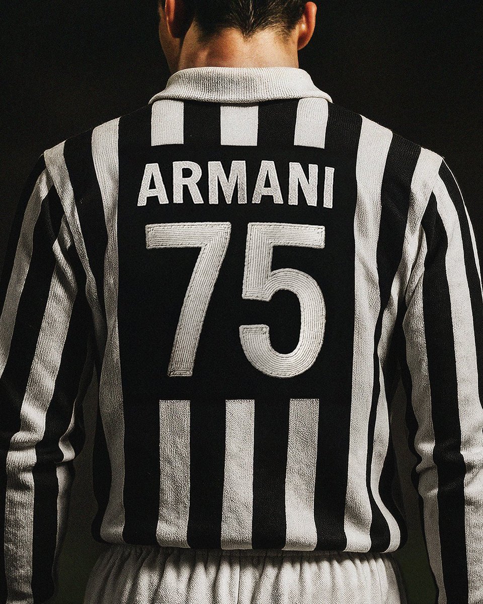 armani's tweet image. Giorgio Armani x Juventus.
Since 1994, Giorgio Armani has united sport and style. Next up: Juventus. The Men’s First Team will wear Armani off the pitch in the coming seasons.
#GAxJuventus