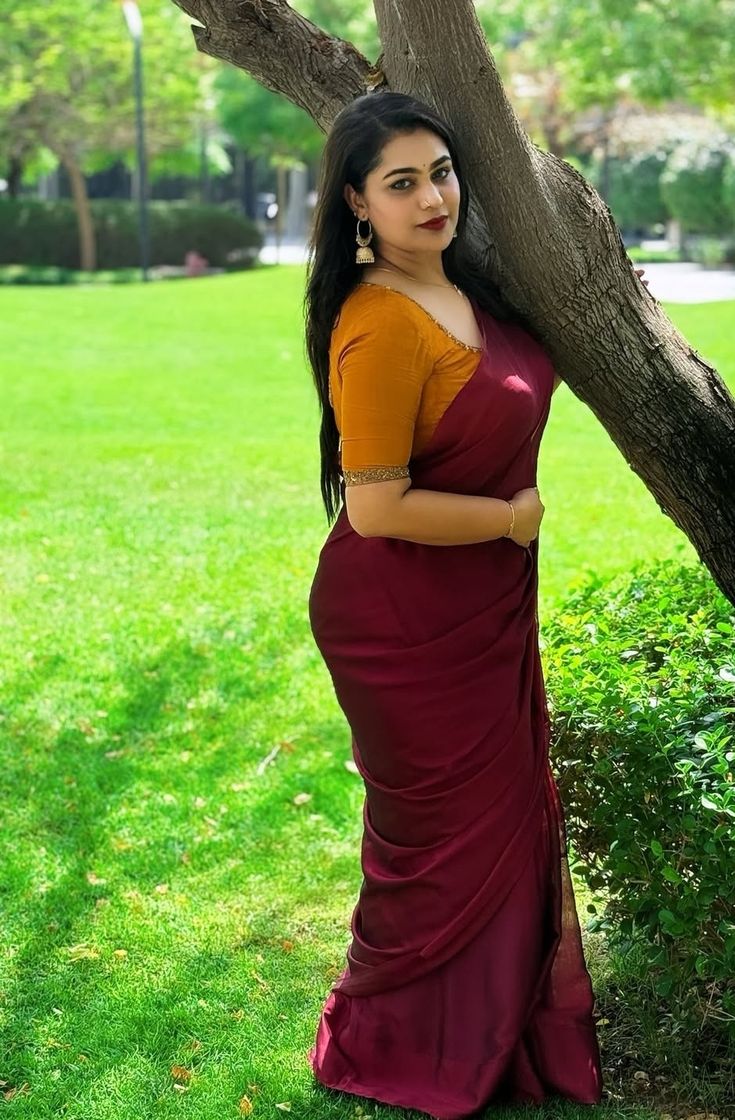 UrbanKingX89's tweet photo. तेरी चाल का झोंका दिल में आग लगा देता है,
तेरे इशारे ही रातों को बेकरार बना देते हैं।
#StylishQueen #KhoobsuratLadki #AttitudeStyle #KillerLook https://t.co/UhV1dTSP7N