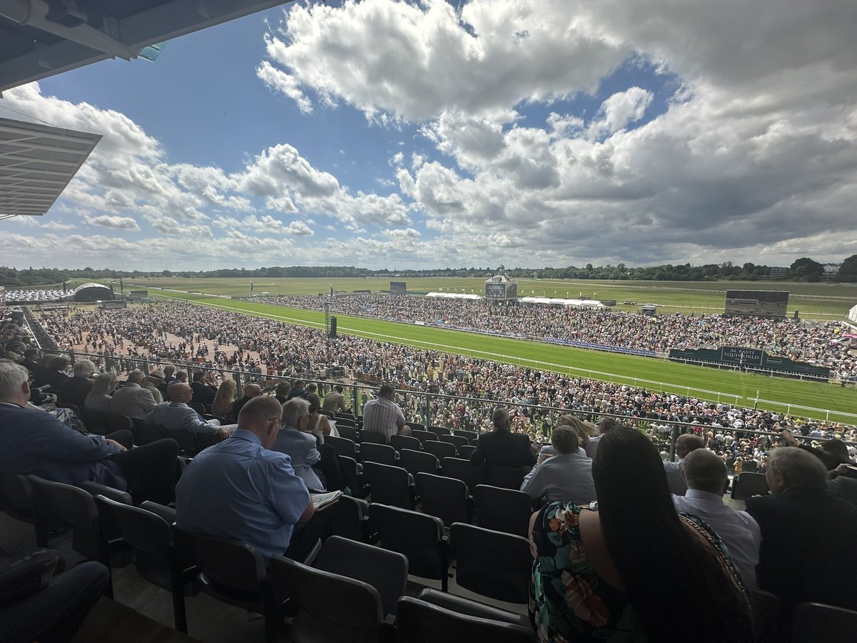 🐦Pigeon🐎Island🐦 (@pigeon_island) on Twitter photo DAY 1 #EborSwoop4 WINNERS <a href="/yorkracecourse/">York Racecourse</a>
Ombudsman 7/4 F
Santorini Star 10/3 F
Star Of Mehmas 11/1
Ruby's Angel 33/1
RESULT NEXT DAY 1 #EborSwoop4 WINNERS <a href="/yorkracecourse/">York Racecourse</a>
Ombudsman 7/4 F
Santorini Star 10/3 F
Star Of Mehmas 11/1
Ruby's Angel 33/1
RESULT NEXT