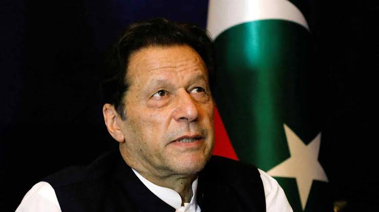 sultanrind24's tweet photo. حوائوں کے رخ تبدیل ھونے لگے۔۔!
سپریم کورٹ آف پاکستان نے 9 مئی کے 8 مقدمات میں عمران خان کی ضمانت منظور کرلی ہے💪❤️✌️
تحریک انصاف کے کارکنوں اور عمران خان کے چاھنے والوں میں خوشی کی لھر 🌹❤️🌹
#Imrankhan 
#imrankhanPTI 
#pti 
#supremecourtofpakistan https://t.co/VC1C45YUky