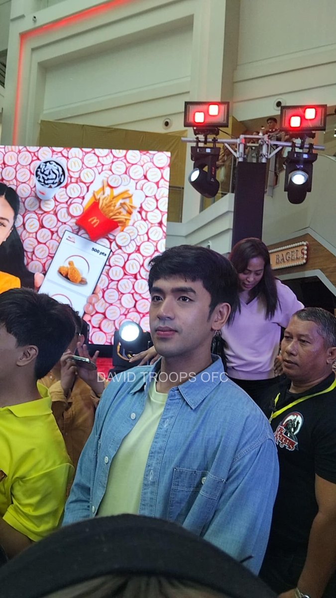 DavidTroopsOFC's tweet photo. That facecard! 🔥

#DavidLicauco | David Licauco

BARDA MCDO POINTS
##MyMcDonaldsRewards
#MayPointSaMcdo
@davidlicauco 
📸: Anjienette https://t.co/ZwpTGHCqgq