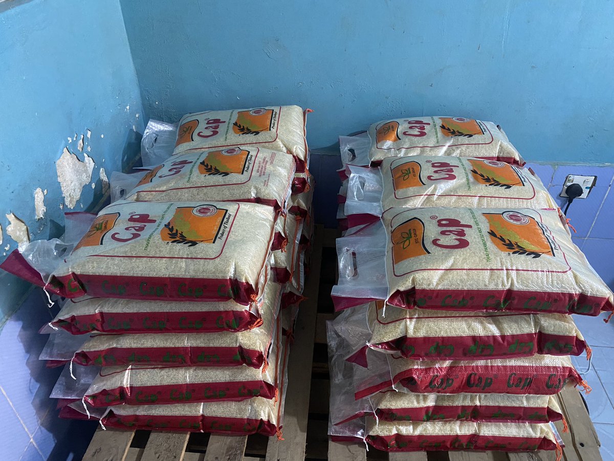 Irebamiolakanm1's tweet photo. Come and buy rice ooo. Your foreign rice seller is here. 

50kg= 80k 
25kg= 40k
10kg= 17k 

Location, ogba Lagos https://t.co/xhqZGFPvXi