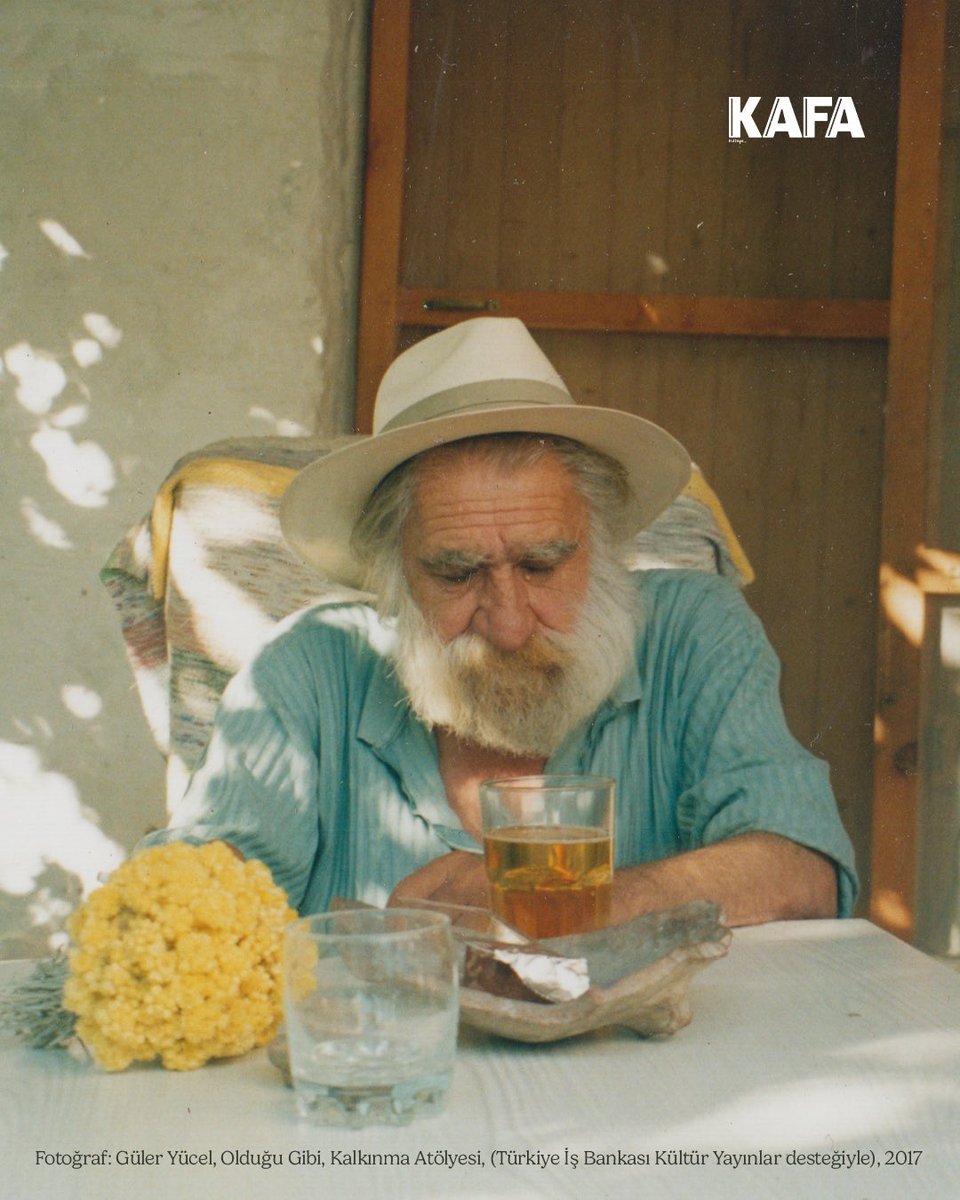 Aslında bir kültabağıdır dünya
İçine bir güneş bastırılmış
Amma da izmarit ha!..

Can Yücel 99 Yaşında.
İyi ki doğdun Can Yücel. 🥀