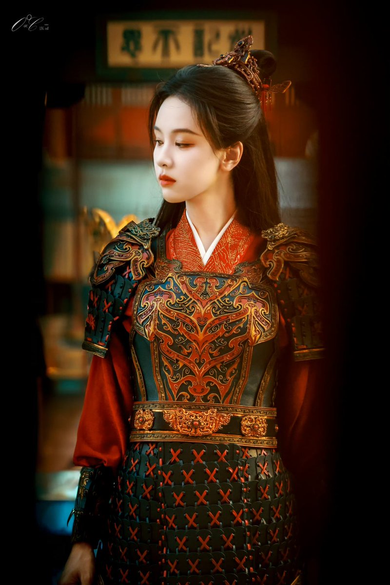 chenduling1018's tweet image. Finally we got the general outfit of chu zhao

#QiaoChu
#ChenDuling
#ReuterForQiaoChu