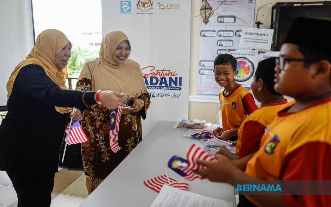 bernamadotcom's tweet photo. Bernama bimbing murid melalui Program Santuni MADANI - Ketua Pegawai Eksekutif
https://t.co/cqwGibCSiL
#BernamaNews
#ProgramSantuniMADANI https://t.co/KI2U6Dj631