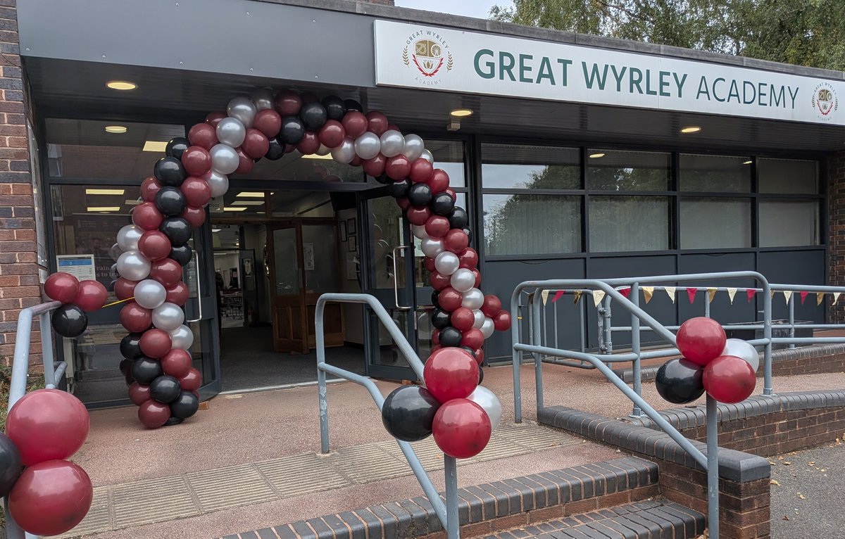 We look forward to seeing all our Year 11 students this morning as they collect their GCSE results. We wish them all the very best and are very proud of them all. We can't wait to celebrate their achievements with them shortly from 9am.🎉🎉  
#greatwyrley #gcseresults2025