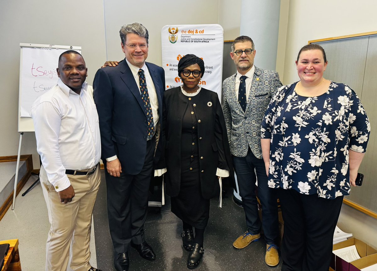 Centre for Social Justice (@cfsj_mplan) on Twitter photo Day 2 of Administrative Law for State Functionaries <a href="/GovernmentZA/">South African Government</a> <a href="/DOJCD_ZA/">The DoJ & CD</a> is in full swing!
Prof Geo Quinot deep dives into ‘Administrative Justice under the Promotion of Administrative Justice Act 3 of 2000 (PAJA)’
#AdminLaw #AccesstoJustice ⚖️ Day 2 of Administrative Law for State Functionaries <a href="/GovernmentZA/">South African Government</a> <a href="/DOJCD_ZA/">The DoJ & CD</a> is in full swing!
Prof Geo Quinot deep dives into ‘Administrative Justice under the Promotion of Administrative Justice Act 3 of 2000 (PAJA)’
#AdminLaw #AccesstoJustice ⚖️