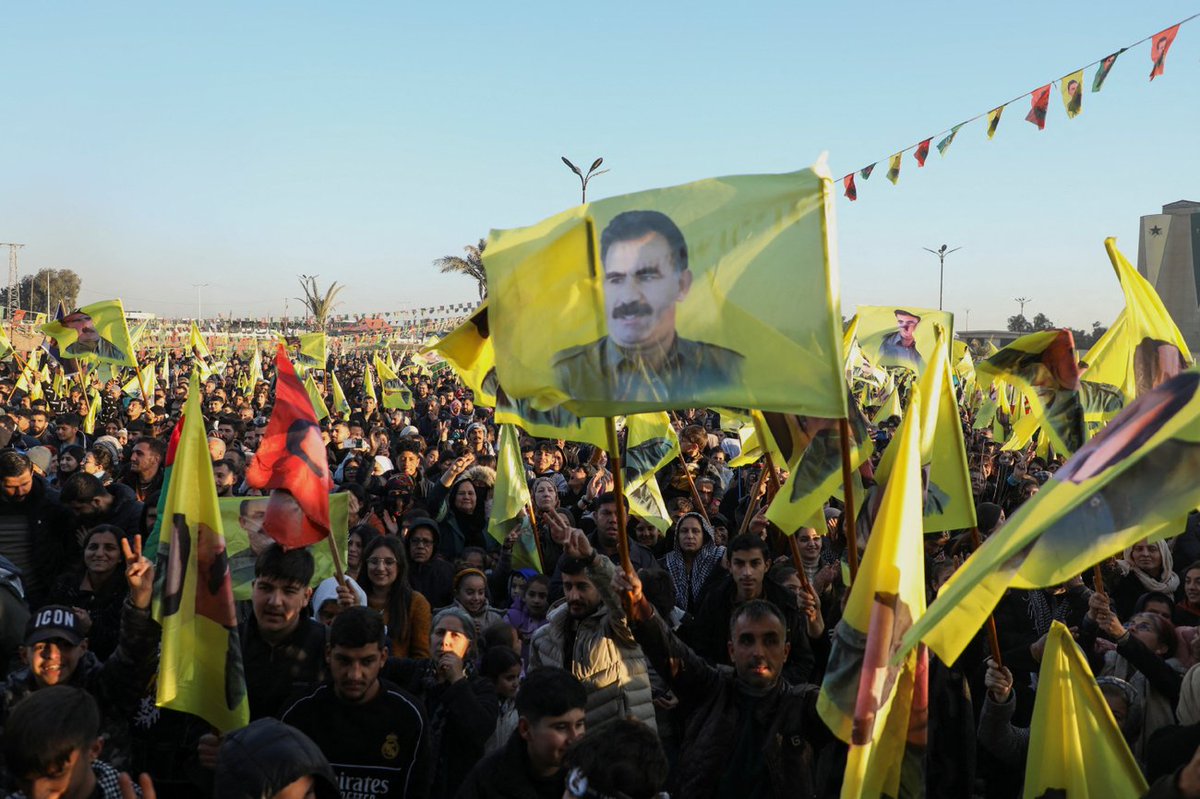 歴史的転換点か。PKK武装解除と解体でトルコ・クルド和平が現実味。エルドアンが３選に向けたギャンブル、見返りや今後の過程など、プロセスの透明性にも注視
wedge.ismedia.jp/articles/-/385…
#WedgeONLINE  #PKK和平 #クルド問題 #中東情勢