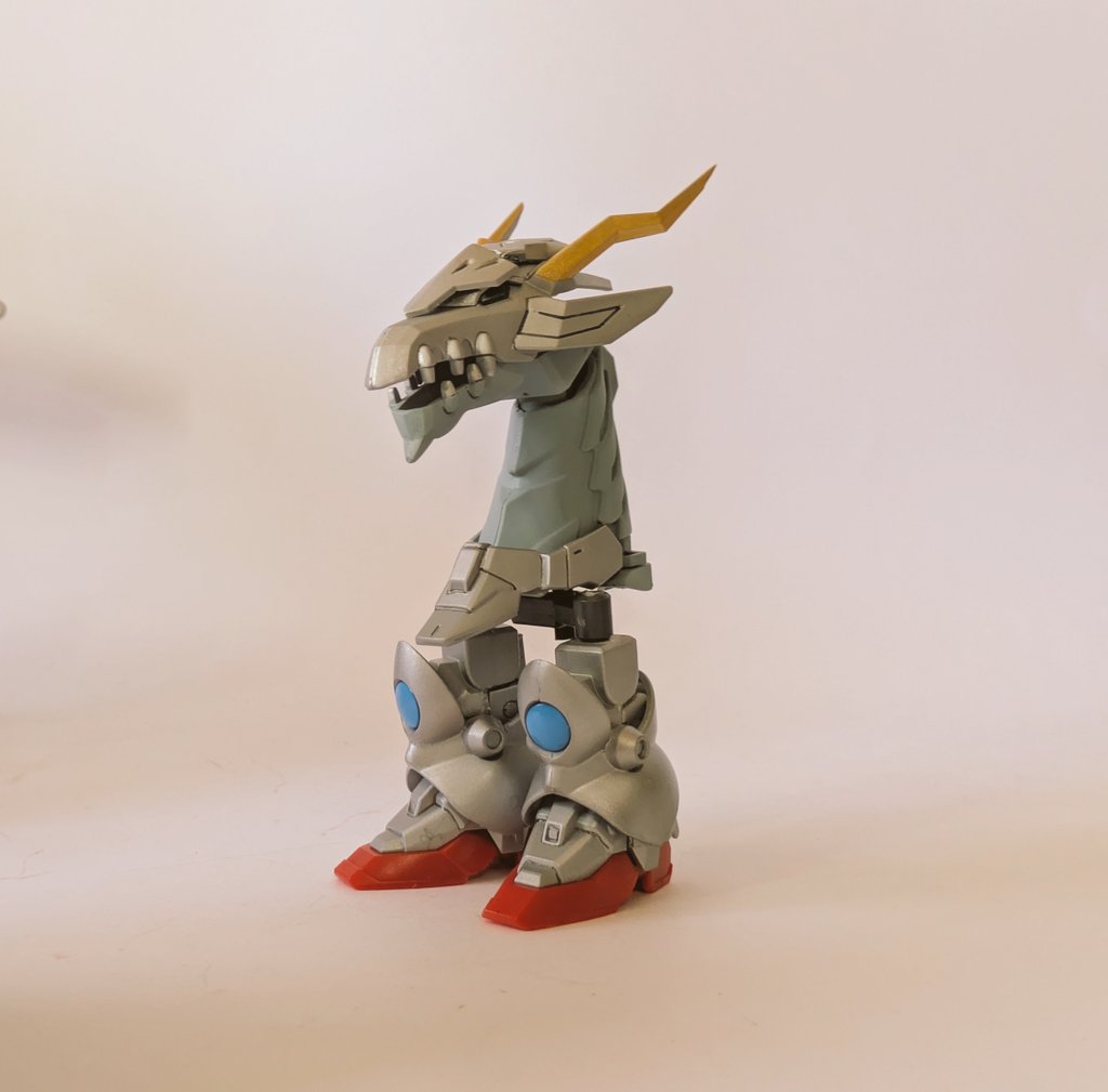という訳でアークナイトウイングガンダム完成しました
愛馬シルヴァリオスに騎乗！さらに合体してケンタウロスに！
ウイングゼロがケンタウロス絶対似合いそう〜って気持ちで始めたんですが大分時間かかってしまいました
鎧は30MFのアーマー使ってます