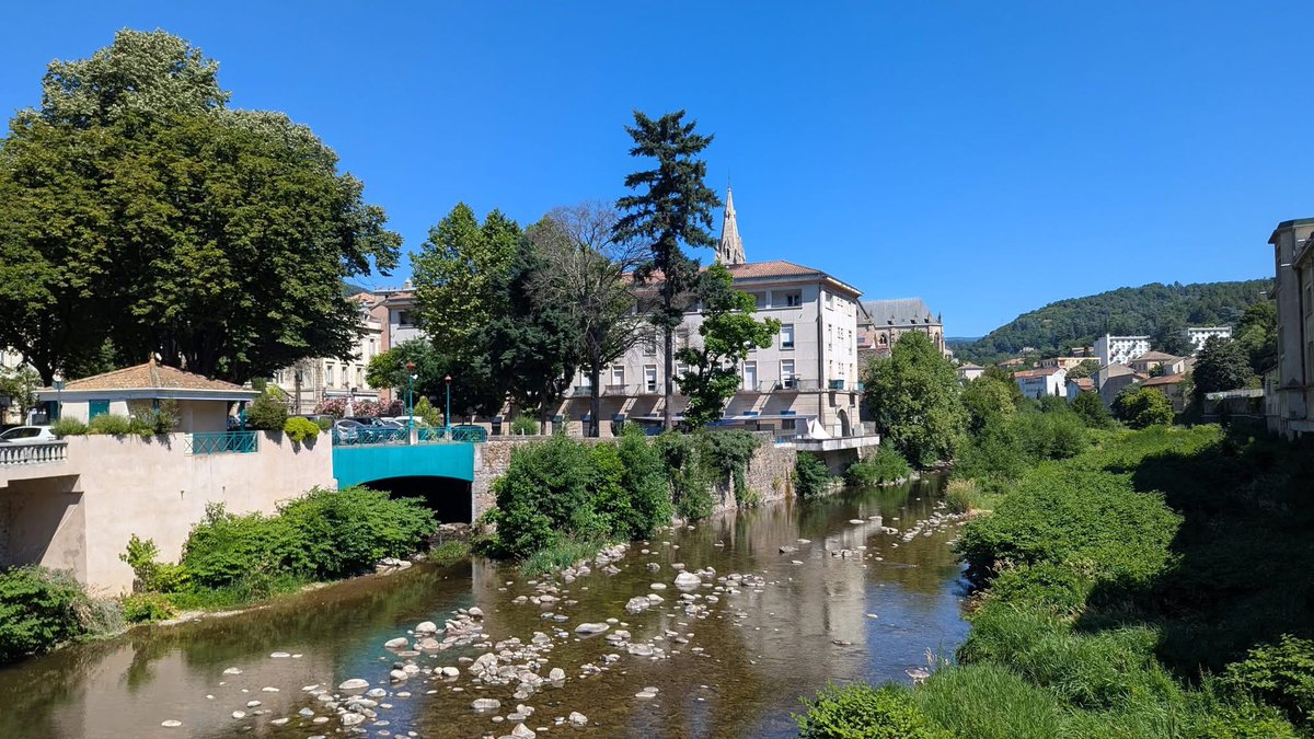 veritebeaute's tweet photo. Vals-les-Bains , Ardèche . https://t.co/p4GeXKZ4lY