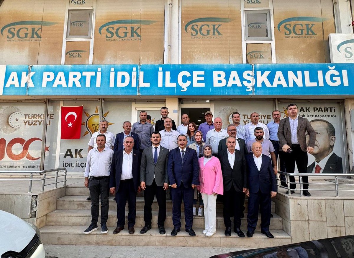 Malikurt14's tweet photo. 📍 Şırnak - İdil

Güzel Türkiye'mizin her karış toprağında Aziz Milletimiz ve teşkilatlarımızla bir araya gelmeye devam ediyoruz.

İdil İlçe Teşkilatımızda Başkanımız  Sn. Ali Genç ve parti kademelerimizi ziyaret ettik. 

Yoğun çalışmalarını bizzat sahadan da takip ettiğim ilçe teşkilatımıza çalışmalarında başarılar diliyorum.@RTErdogan @Akparti @efkanala @abuyukgumus @eyupkadirinan @zorlu77 @TatarArslan @akpartitesklati @akpartisirnak @idilakparti