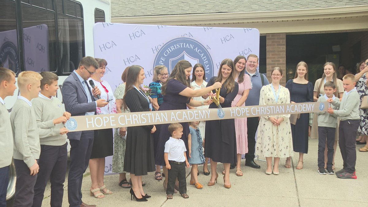 New Ukrainian private Christian school opens in the Lexington area: wkyt.com/2025/08/20/new…