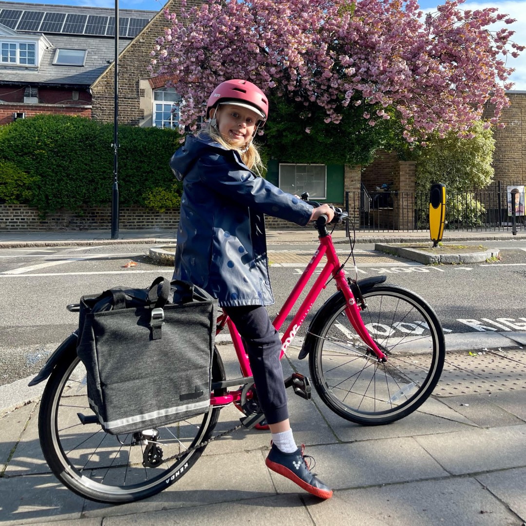 frogbikes's tweet image. 🚸 Back to school tips | Know your crossings!

✅ Practice:
• Zebra crossings
• Traffic lights
• Bike-friendly spots

Safe habits start young—ride the route together!
👉 Planner: ow.ly/MLPW50WtMvh

📷2wheels_2kids #FrogBikes #BikeToSchool #CycleSafety #BackToSchoolTips