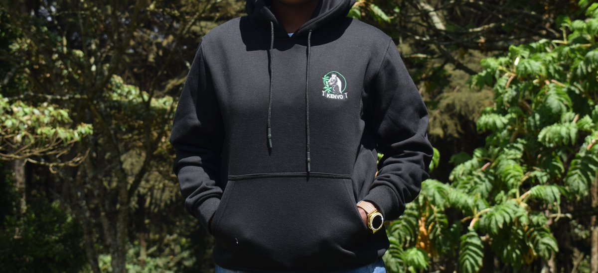 Kenvo94's tweet photo. Hatukatai ulisema haununui maji sababu kuna baridi.
But hey, #KENVO honey is here to keep you healthy and soothe that sore throat.
And our branded hoodies? The perfect way to fight off this cold in style.
Visit our office or Contact us at 0110 093692. 
Free Delivery to Kimende. https://t.co/mOM7nRtFlv
