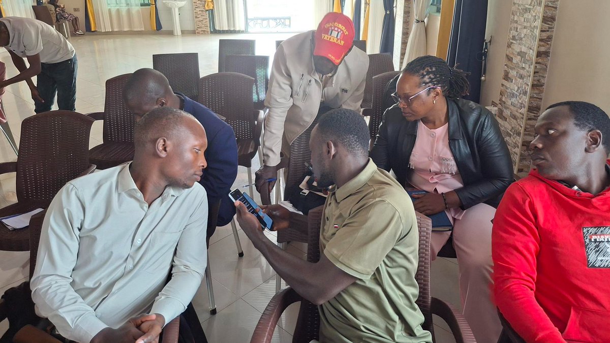 GCSP_Uganda's tweet image. 🚀 Exciting times!
@GCSP_Uganda 🇩🇪🇪🇺 is training 20+ Civil Society Organisations (#CSOs) on #digitalisation - covering #cybersecurity, data protection, online platforms and #AI. 
Building skills today for a safer, smarter tomorrow. 🌍💡