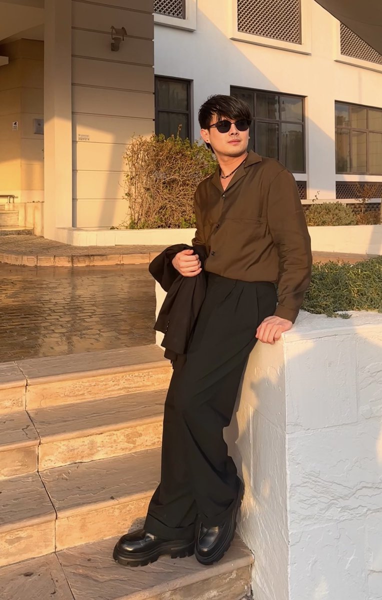 Melasurej tweet media