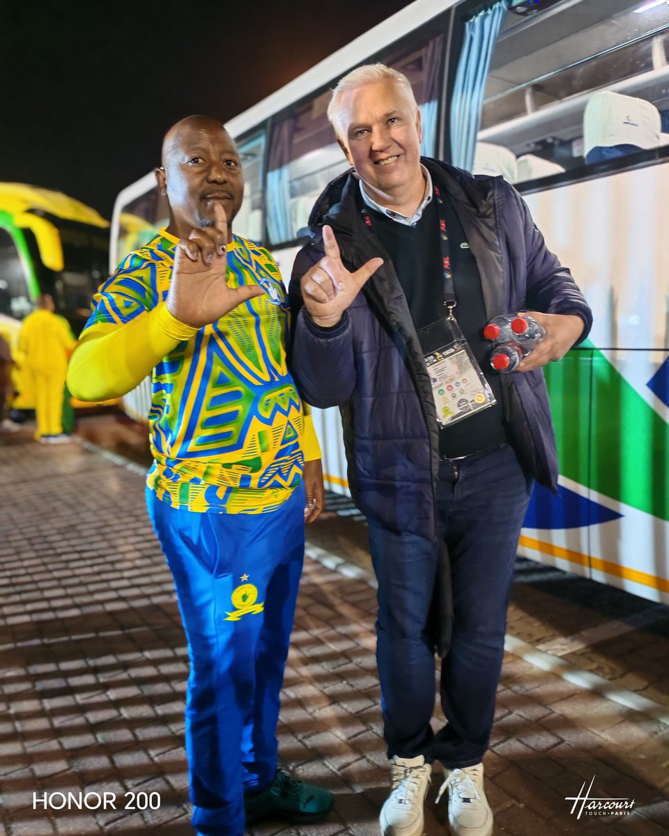 Masandawana, join us in wishing our Sporting Director, Flemming Berg a Happy Birthday. 🎉

We hope you have a great day. 🥳

Adapt or Die 
#BlackMarcoSportsClothing 
#Sundowns 
#HappyBirthdayFlemming