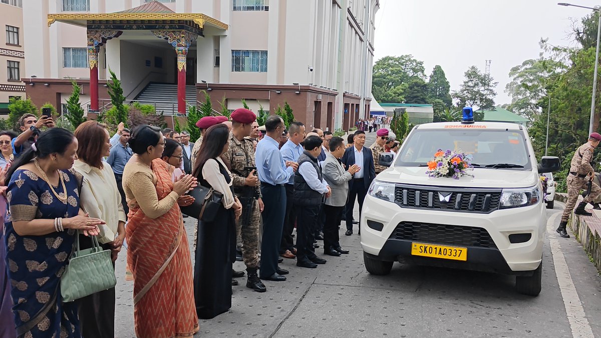 campngo2001's tweet photo. We are honored to share that the expansion of our Emergency Ambulance Services in Sikkim was officially flagged off by the Honorable Chief Minister of Sikkim, Shri Prem Singh Tamang (Golay). 
hashtag#Sikkim hashtag#Ambulance #108 #102 hashtag#CAMPION https://t.co/YwN4EmYxvS