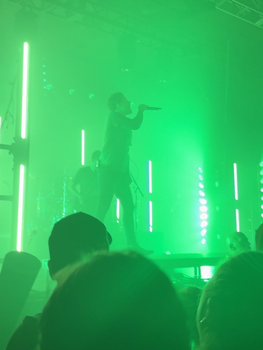 fujiko_new555's tweet photo. 08.20.2025 @OLNband , Roseland Theatre, Portland 🇺🇸その1
Awesome show tonight again. It was a lot of fun! I really appreciate you all that I had a fantastic time! The final tour is going on, so I should try to go see your shows again, definitely maybe.
#OurLastNight #Roseland https://t.co/q1IunCQwnx