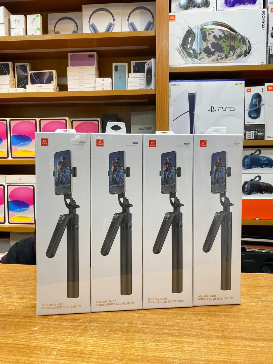 TopTechCompany's tweet photo. Level up your content game 🎥✨
Xundo 4-Legged Selfie Stick with Face Detection — stability + smart tracking in one!
Yours for just 70k 🔥 https://t.co/qxL35SXT04