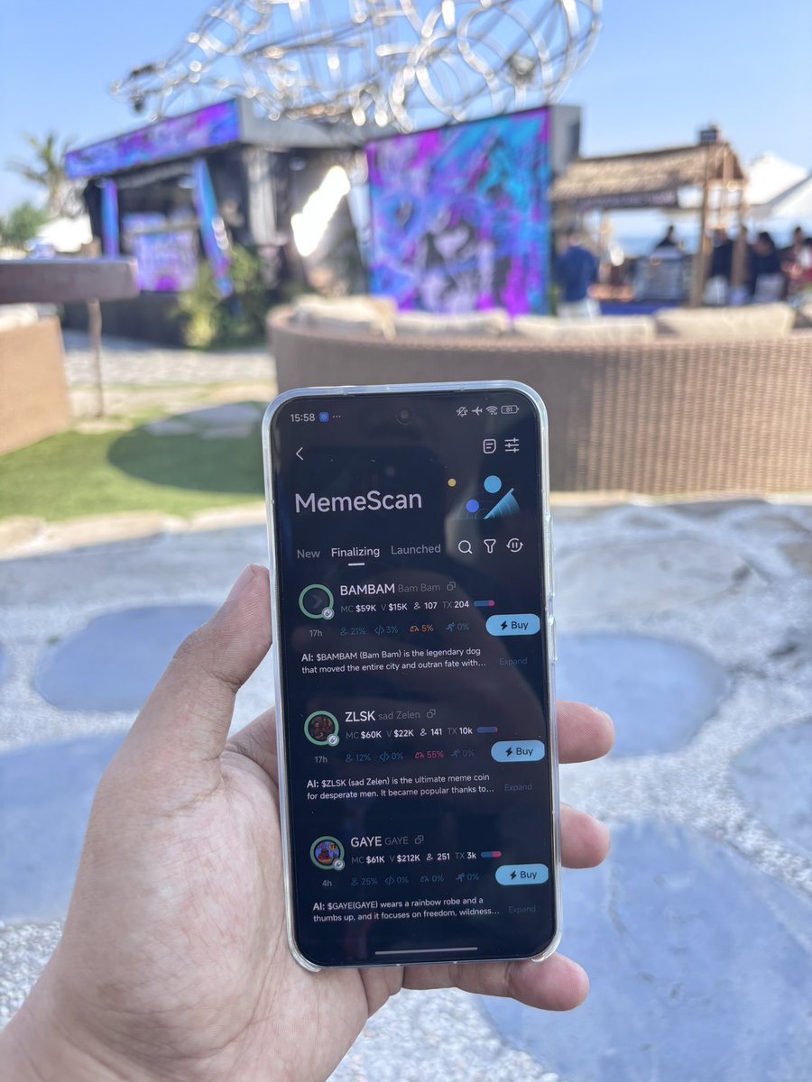 BitgetWalletID's tweet photo. Trading dengan satu klik di #MemeScan Bitget Wallet, Sambil menikmati musim panas di @CoinfestAsia 🏝️ https://t.co/NIV6thmClm