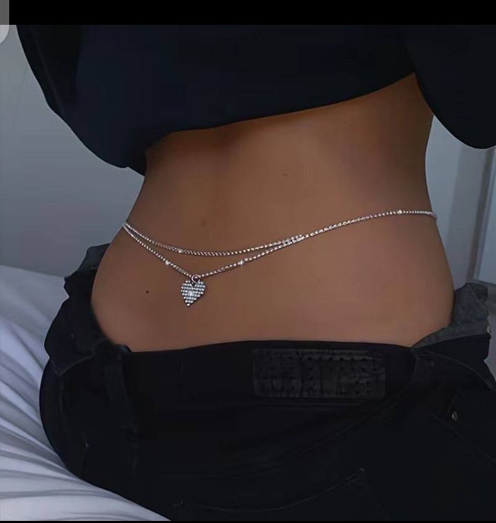 Crystal baddie waist chain 💋✨🌟
6000 each